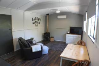 The Old School House BnB - 6