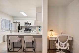 Trendy 2B2B Suite with Free Parking - Scottsdale - 5