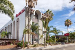 Ramada by Wyndham Oceanside - Oceanside - 0