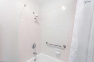 Ramada by Wyndham Oceanside - Oceanside - 7