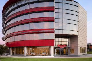 Ramada by Wyndham Bucharest Otopeni Airport - Otopeni - 8