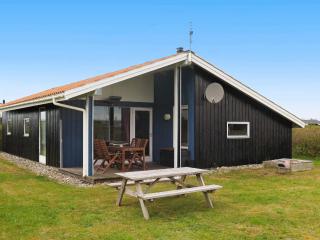 8 person holiday home in Harboøre-By Traum - Harboør - 8