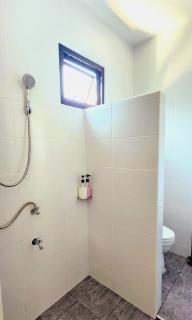 Sisters Real Escapes - Private Bedroom with Shared Bathroom - 3