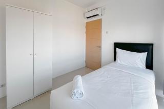 Spacious and Restfull 3BR at Bale Hinggil Apartment By Travelio - 7