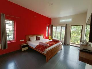 Serenity inn - Rose Garden - Ooty - 5