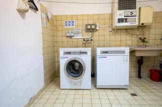 Modern Studio with Private Jacuzzy and Garden - 1