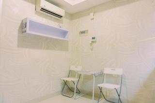 Cozy 1BR at The Mansion Kemayoran Apartment By Travelio - Yakarta - 6