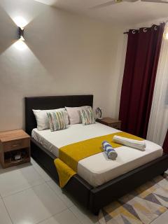 Luxurious 1BR Nyali with pool,AC,Washing Machine, Hot water - Mombassa - 2
