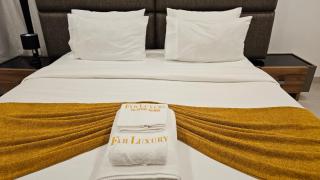 Elegant 2-Bedroom Apartment with Private Balconies & En-Suite Luxury in Meydan Avenue - 2