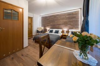 Agroturystyka Folwarczek Pokoje i Apartamenty - Ustroń - 9
