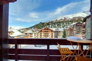 ARC 1950, Appartement 2 chambres 6 personnes, Skis aux pieds, Sauna, Hammam, Jacuzzi, Piscine intérieure et extérieure - 8