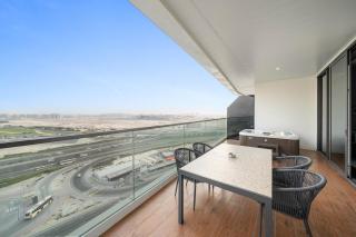 Business Bay 1BR Canal Views, Pool, Gym & Near Burj Khalifa - 7