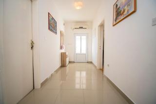 Apartment Ivo - Ljubač - 1