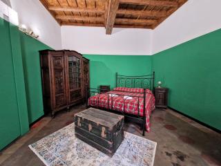 HOUSE, piazza castello - Turim - 1