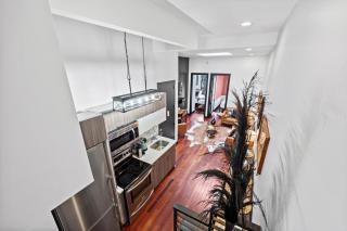 Rustic Chic 4BR for Groups - Bushwick's Finest Stay - Brooklyn - 2