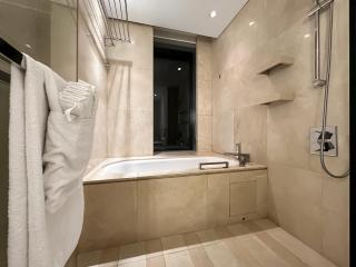 Trophy - Marina Address Studio - Full Marina View - 7