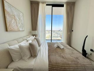 Chic & Modern 1br Apt Balcony Pool Parking - 1