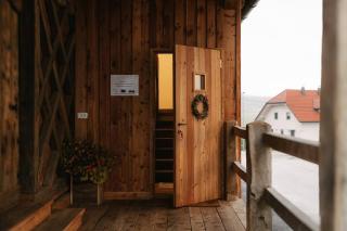 Guesthouse Novak -Modern Barn Loft - Dvor - 7