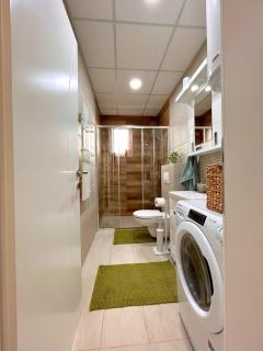 Happiness Apartman - 3