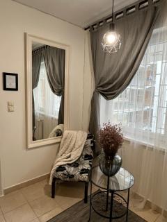 Cozy Comfort Studio with Optional Parking - 3