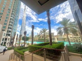 Splendid 3BR Apartments - Burj Khalifa & Fountain Views - 5 Minutes Walk from Dubai Mall - 2