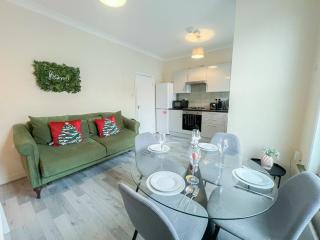 Ample Acton 4-bedroom flat,Ealing, West London - Londra - 3
