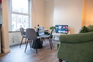 Ample Acton 4-bedroom flat,Ealing, West London - Londra - 8