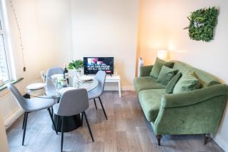 Ample Acton 4-bedroom flat,Ealing, West London - Londra - 7