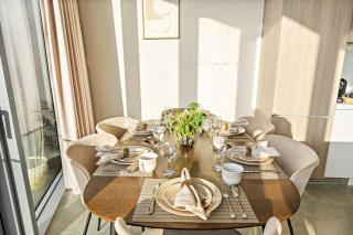 FIRST CLASS 1BR Inviting Marina View - 1