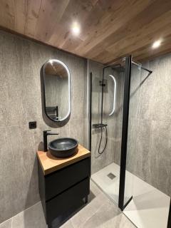 Chalet Jean (Coeur de Morzine) Jacuzzi & Sauna - Morzine - 3