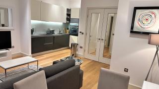 Apartment-Sleeps3-HotTub-Patio - Londra - 2