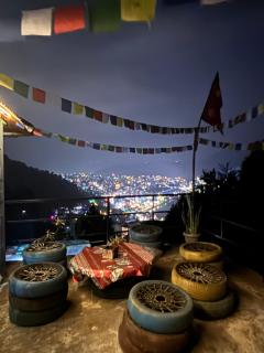 Monkey Garden Restaurant - Pokhara - 1