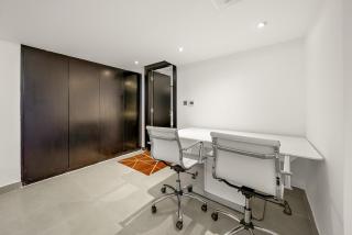 Elegant 2BR with Burj Views, Pool, Gym, and Quick Metro Access - 5