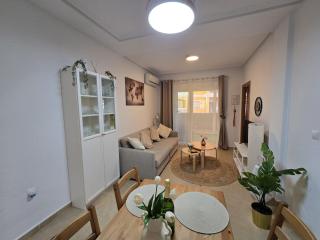 Sunny ground floor apartment with a large terrace and direct access to the pool - La Mata - 2