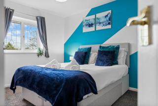 Fresh 3 Bed House, Sleeps 6, Near NEC & Airport, Free Parking, Contractors & Families - 0