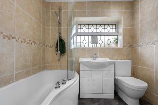 Comfortable 3 Bed House, Sleeps 6, Near NEC - Airport, Free Parking, Contractors - Families Stay - 5