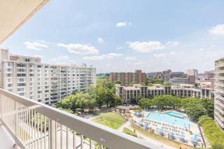 Luxury 3 Bedroom Retreat in Arlington - 8