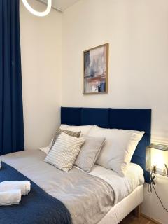 Royal blue Wenceslas Apartment, Prague - Prague - 7