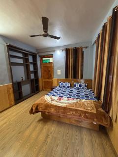 Great warriors homestay 2bhk apartment and rooms available - 1