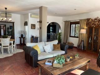 Superb villa in a beautiful location - Pedro Abad - 7