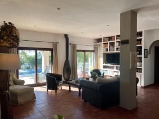 Superb villa in a beautiful location - 4