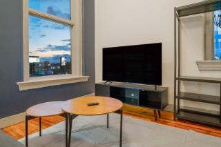 Contemporary Studio Near Louisville Spots #411 - Louisville - 8