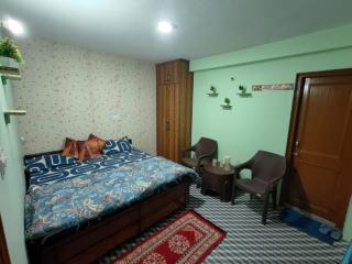 Pine View Kunal Home Inn Mashobra - 9
