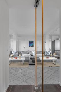 Stormly - Modern 1-bedroom with Sofa-bed, Free Parking, Quiet Area - 2