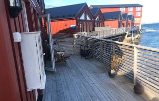 Amazing waterfront rorbu (free car-charging) - Stamsund - 8