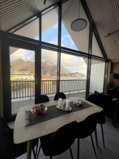 Rorbuleilighet i toppetasjen i Henningsvær - Henningsvær - 0