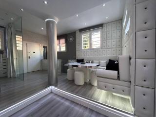 Dúplex para 8 personas con Sauna Jacuzzi y Cine - Madrid - 0