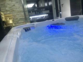 Dúplex para 8 personas con Sauna Jacuzzi y Cine - Madrid - 2