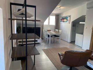 KLARA Studio Apartment, old town house, SEA VIEW - Stari Grad - 2