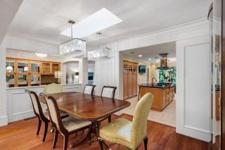 Elegant West Vancouver Estate with Ocean Views - West Vancouver - 7